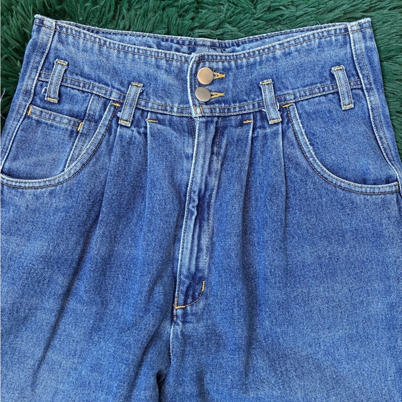 vintage 80s Size 26 Ultra High Waist Barrel Leg Baggy Jeans - Picture 2 of 8